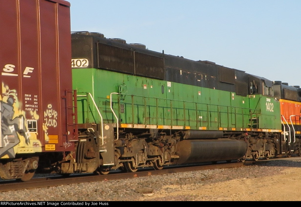 BNSF 1402